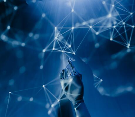 Crédit Photo de Tara Winstead: https://www.pexels.com/fr-fr/photo/main-doigt-futur-robot-8386440/