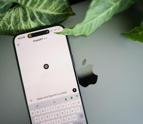 Crédit Photo de Solen Feyissa: https://www.pexels.com/fr-fr/photo/smartphone-technologie-ecran-tactile-intelligence-artificielle-20870794/