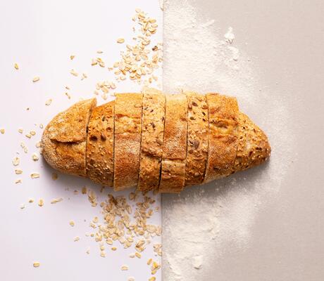 crédit Photo de Mariana Kurnyk: https://www.pexels.com/fr-fr/photo/pain-de-mie-sur-une-surface-blanche-1775043/