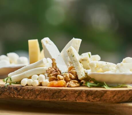 Photo de Engin Akyurt: https://www.pexels.com/fr-fr/photo/nourriture-a-bord-brun-2531189/