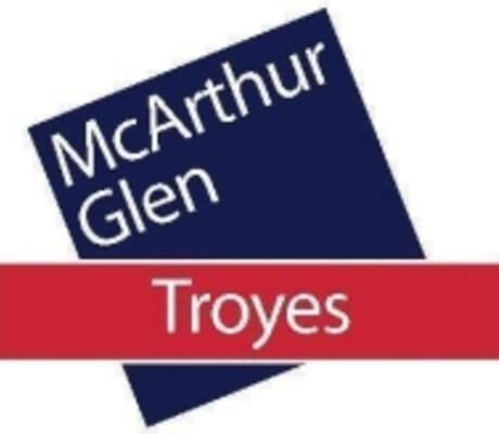 ©Mc Arthur Glen Troyes