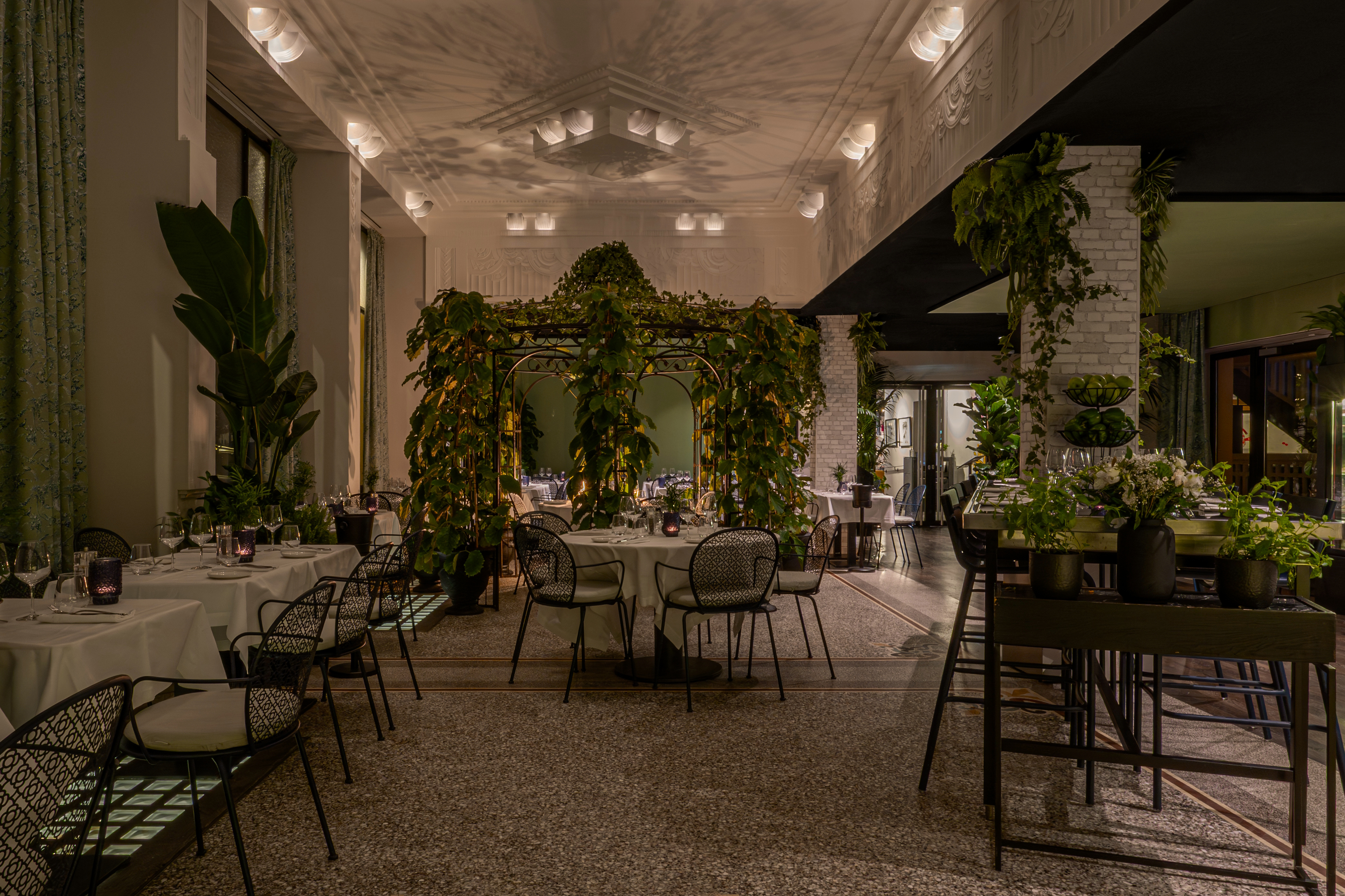 L’Hôtel Molitor ouvre les portes de son nouveau restaurant inspiré par ...